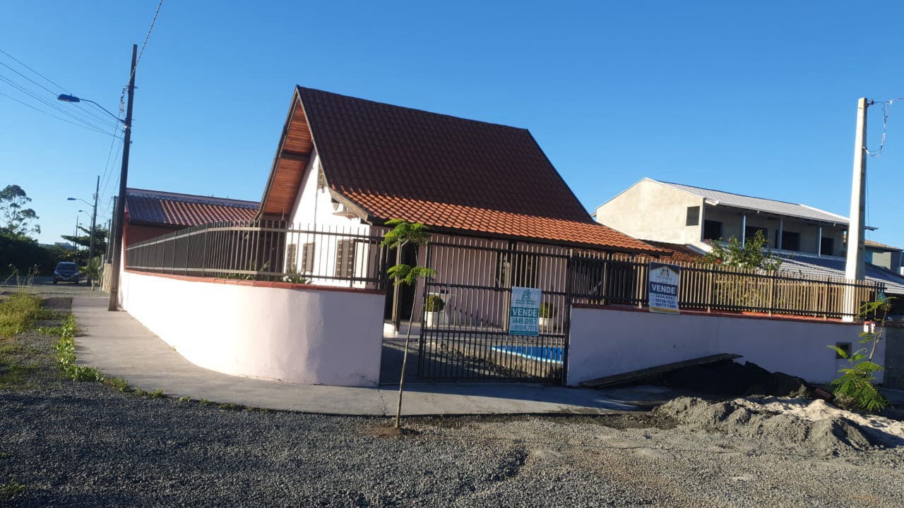 Casa à venda na Praia Grande - São Francisco do sul